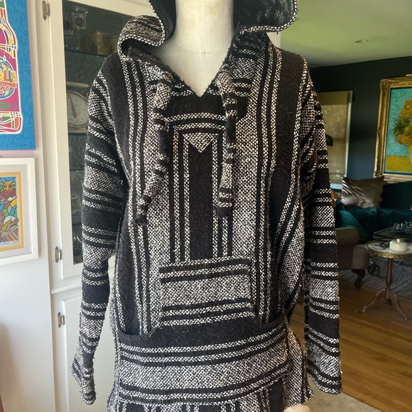 Baja style black and grey hoody - Picture 4 of 4